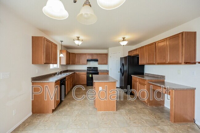 Building Photo - 7455 Willow Pines Pl