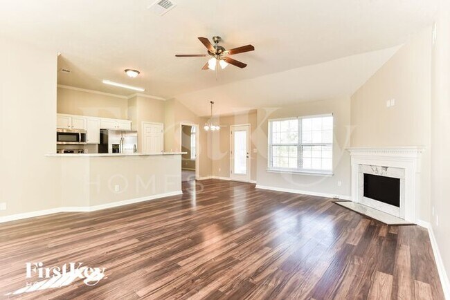Building Photo - 892 Lavergne Ln