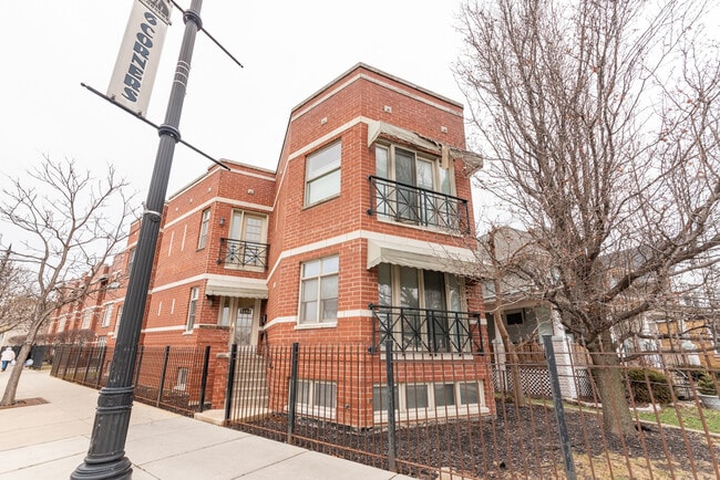 Building Photo - 4145 N Milwaukee Ave