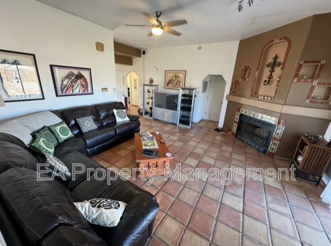 Building Photo - 2241 Bartolo Ave SW