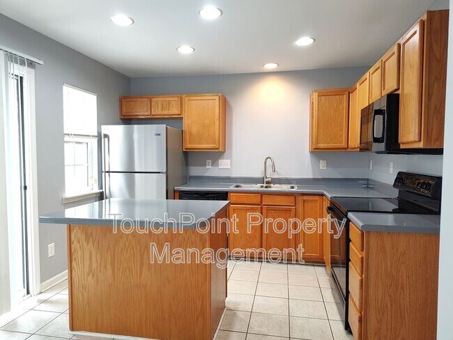 Building Photo - 14934 Deshler Ct