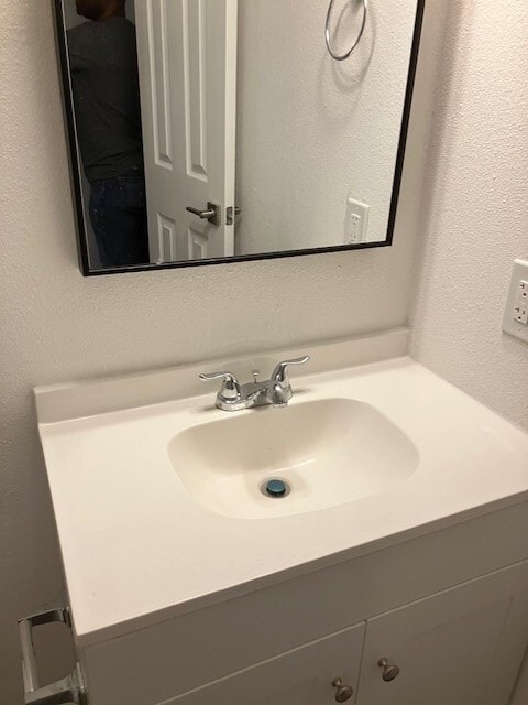 Photo - 701 SW 9th St Apartments