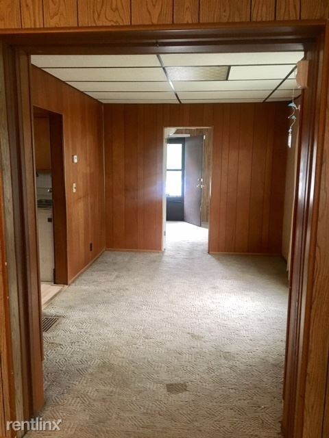 Building Photo - 3 br, 1.5 bath House - 1612 E Stockbridge Ave