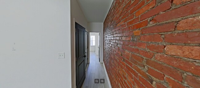 Foto del edificio - 3331 N Howard St