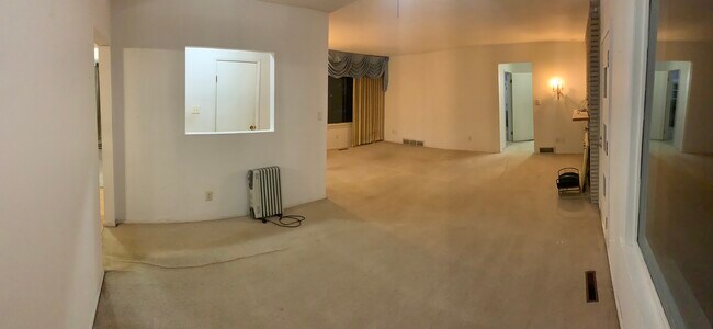 Foto del edificio - 15245 W North Ave