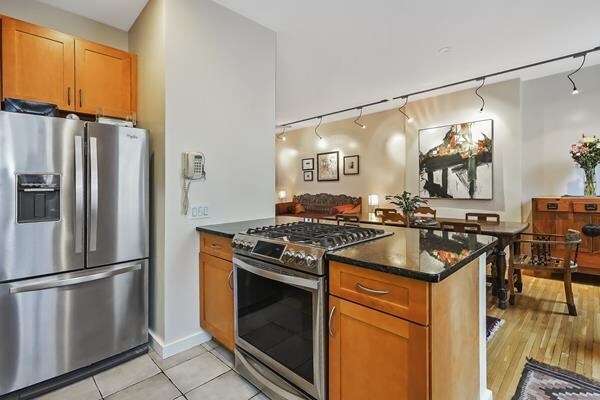 Building Photo - 323 5th Avenue