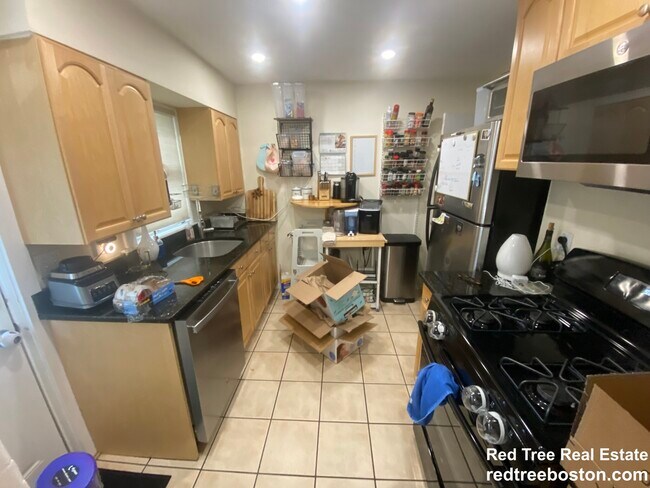 Foto del edificio - 120 Foster Ter