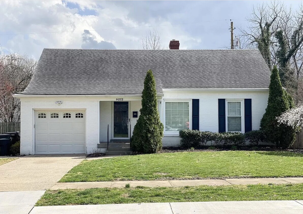 Adorable white 3BR house in St. Matthews - 4012 Winchester Rd