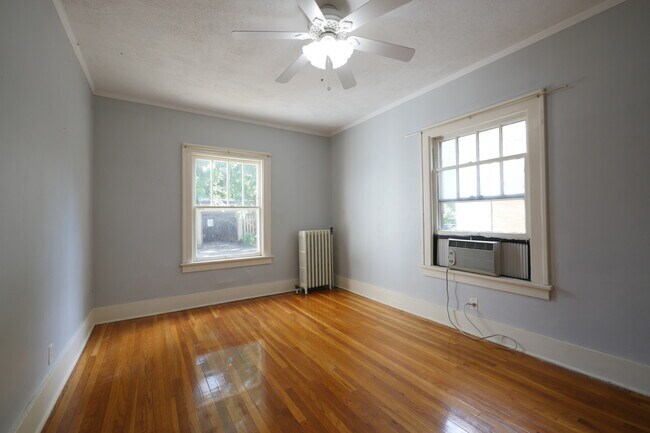 segundo dormitorio - 837 W South St