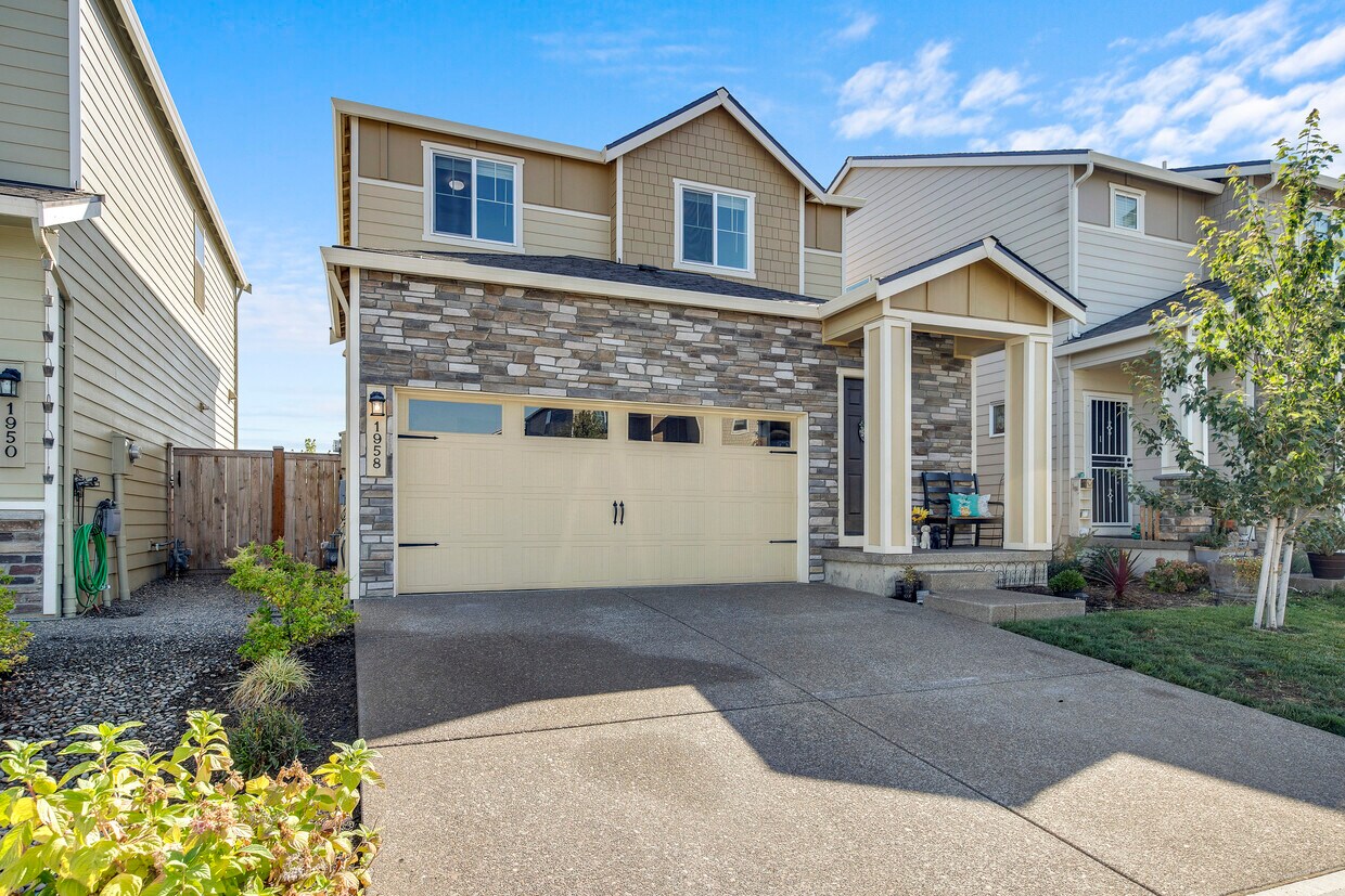 1958 NW 21st St, McMinnville, OR 97128 House Rental in McMinnville