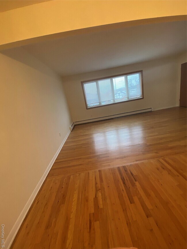 Foto del edificio - 151-55 20th Rd