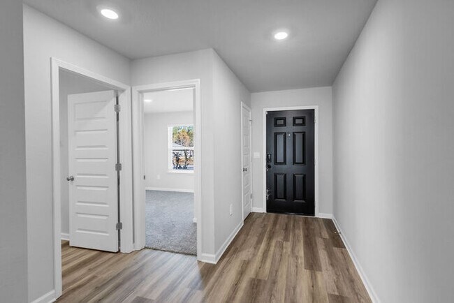 Building Photo - 17925 Tingle Dr