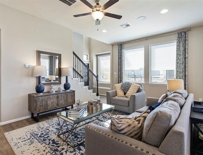 Foto del edificio - 1523 Rustling Creek Dr