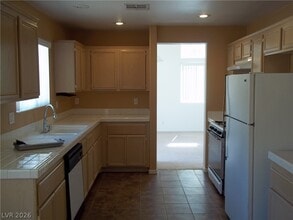 Building Photo - 2223 Ramsgate Dr