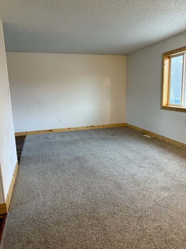 Building Photo - 427 N Gulkana St