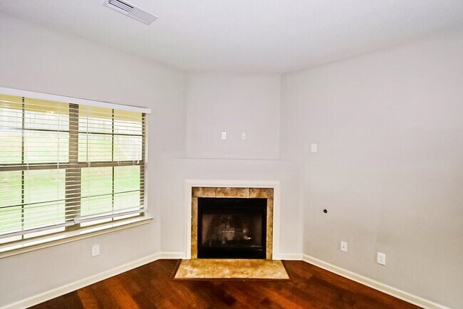 Foto del edificio - 4260 Markston Dr