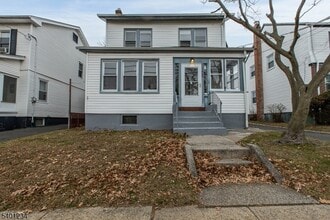 Building Photo - 1442 Highland Ave