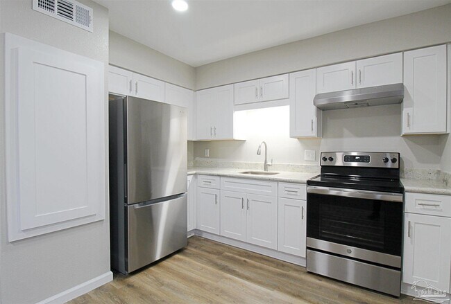 Foto del edificio - 9615 Sandpiper St