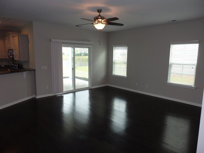 Building Photo - 98 McCrady Dr