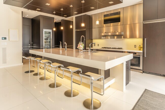 Foto del edificio - 954 Banyan Dr