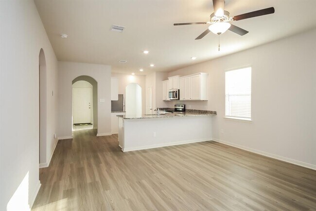 Foto del edificio - 25326 Shadowdale Dr