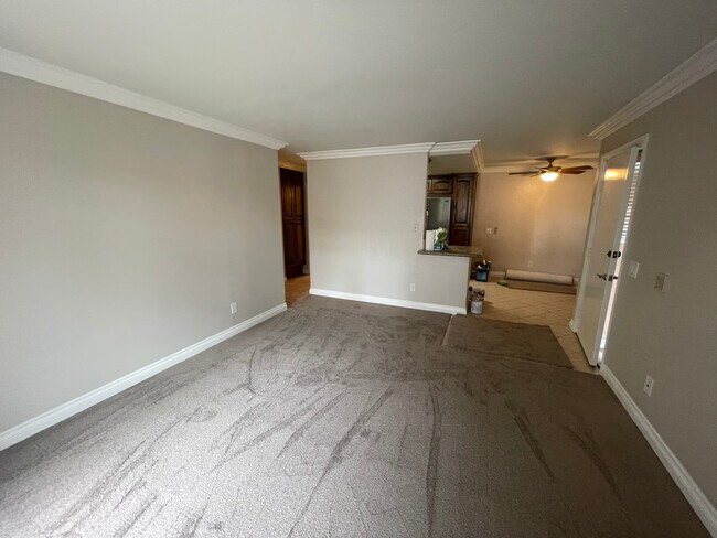Foto del edificio - 211 Woodland Pkwy