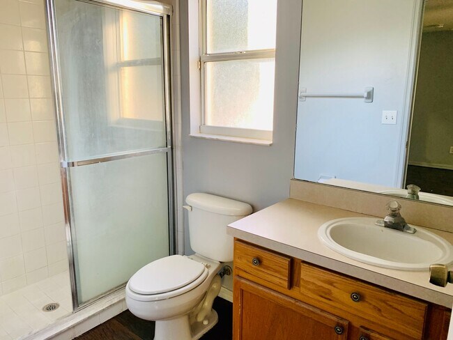 Foto del edificio - Great location