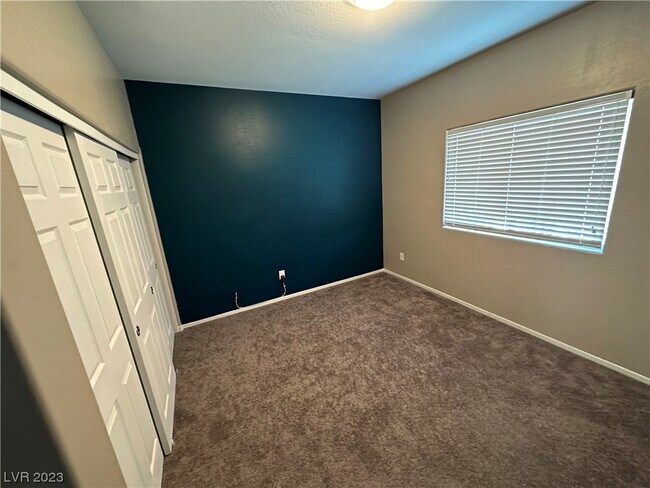 Foto del edificio - 2821 Rainy Meadows Ave