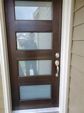 Main Entry - 2522 Manor Valley Ct