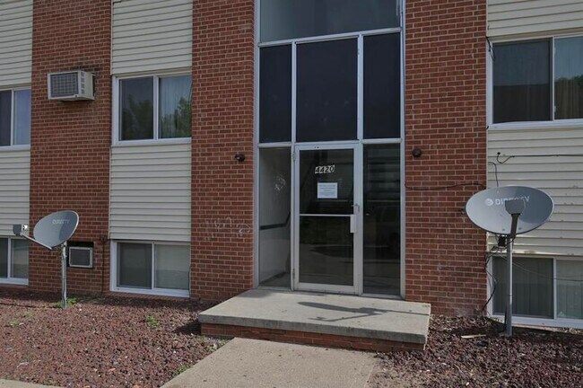 Building Photo - 4420 S 25th St