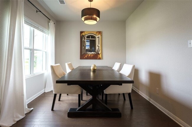 Foto del edificio - 17600 Penfolds Dr