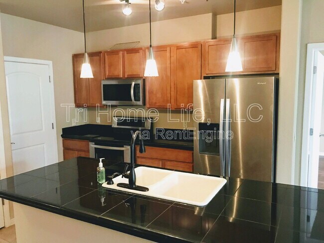 Foto del edificio - 10184 Park Meadows Dr