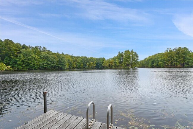 Building Photo - 86 Pound Ridge Rd