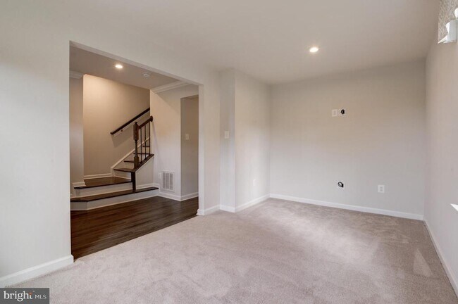 Building Photo - 14011 Sunrise Valley Dr
