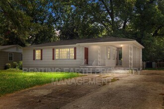 Building Photo - 149 Rose Dr