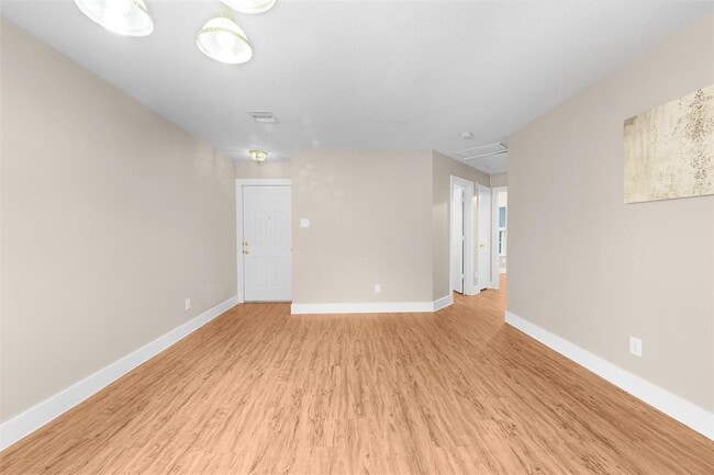 Building Photo - 26869 Hailey's Manor
