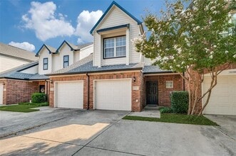 Building Photo - 2366 Southcourt Cir