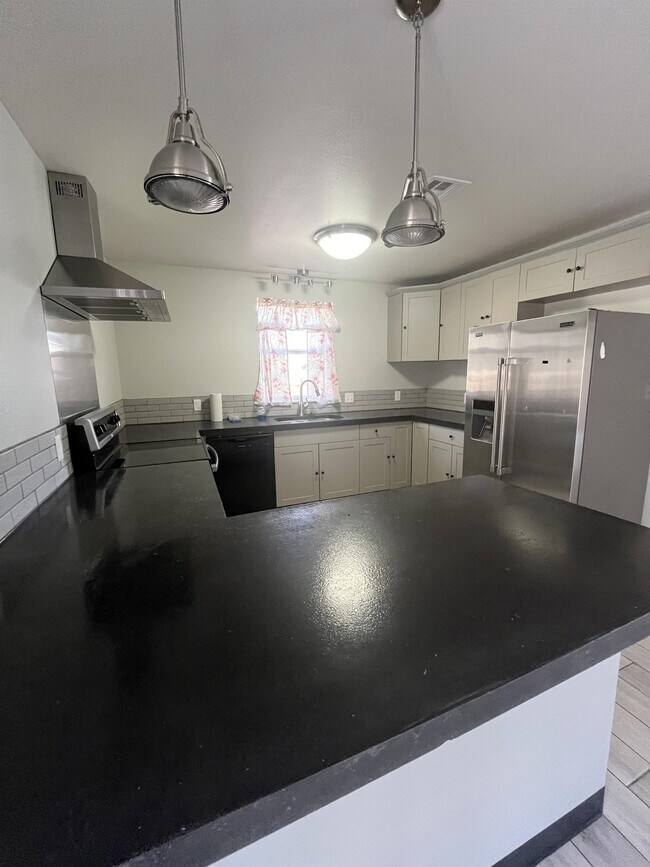 Foto del edificio - 2010 E Foster Dr