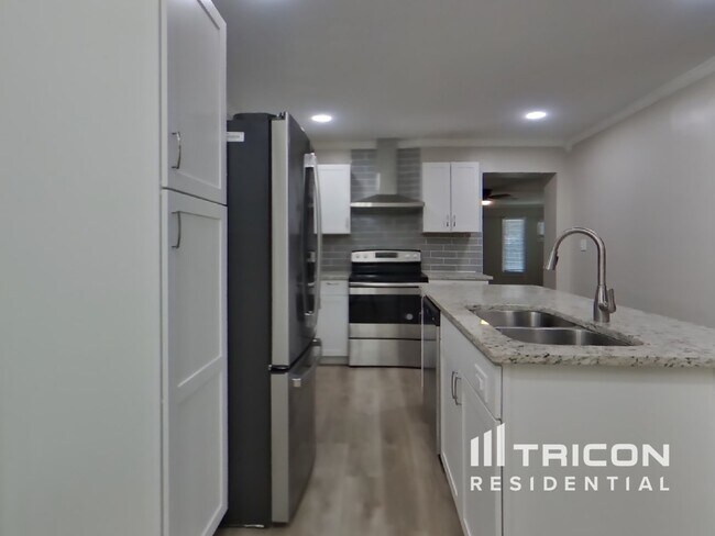 Foto del edificio - 5336 Orchard Pl