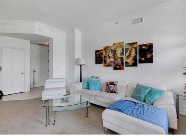 Building Photo - 3001 NE 185th St