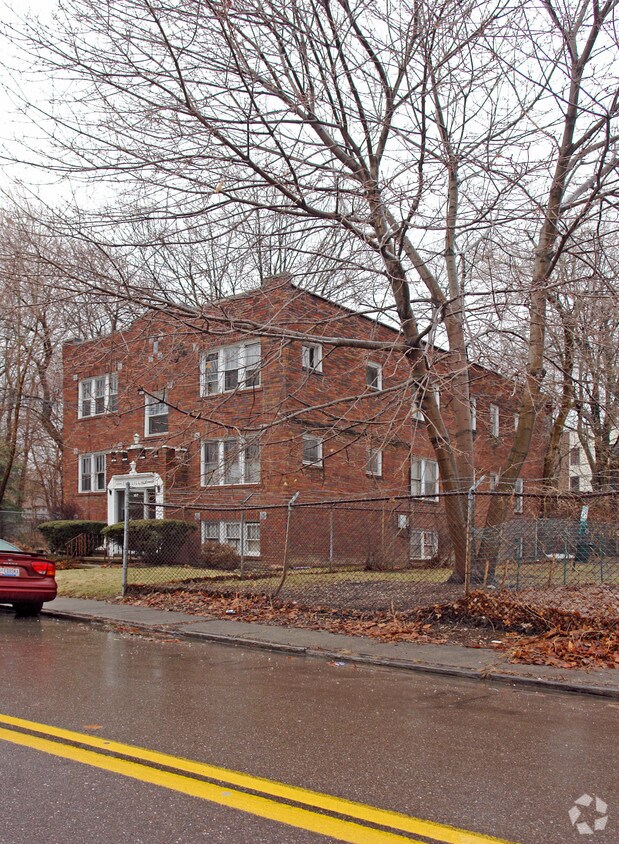 157 N Rose Blvd, Akron, OH 44302 Apartments in Akron, OH