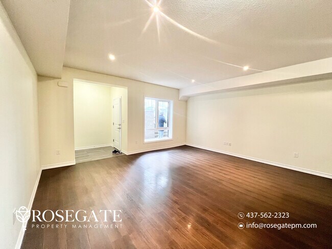 Building Photo - Modern 2-Bedroom Condo-Townhouse with Balcony & Parking – Kitchener