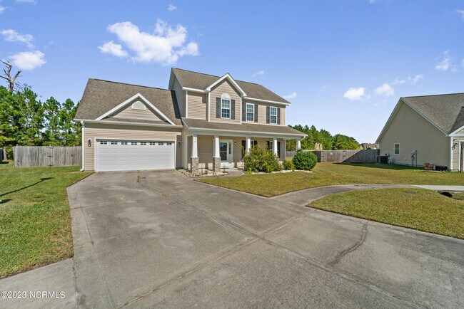 Foto del edificio - 270 Silver Hills Dr