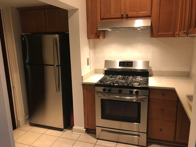 Foto del edificio - 838 Monroe Dr NE