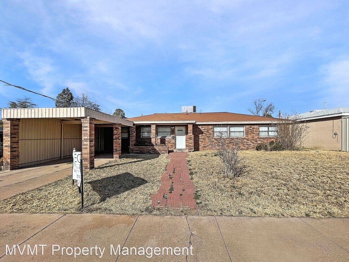 1100 E Llano Dr, Hobbs, NM 88240 House Rental in Hobbs, NM