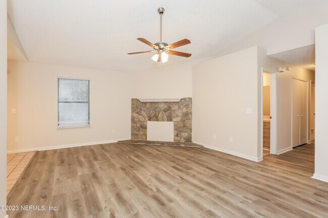 Building Photo - 7756 Pepper Cir E