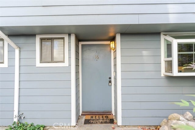 Building Photo - 15113 Saticoy St