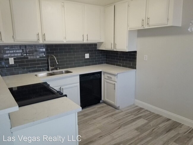 Building Photo - 2 br, 1.5 bath House - 2174 E Desert Inn Rd.