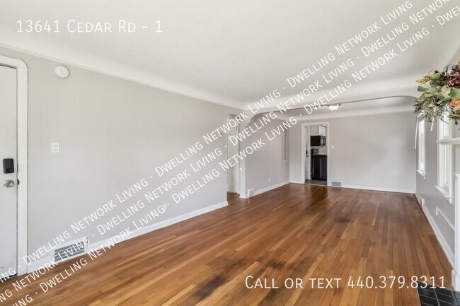 Foto del edificio - 13641 Cedar Rd