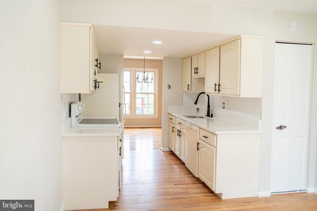 Foto del edificio - 3970 Bradwater St